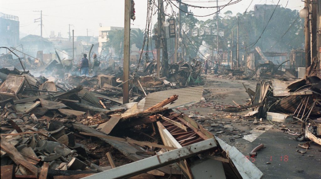 エイリアン・シロアリの襲来　①